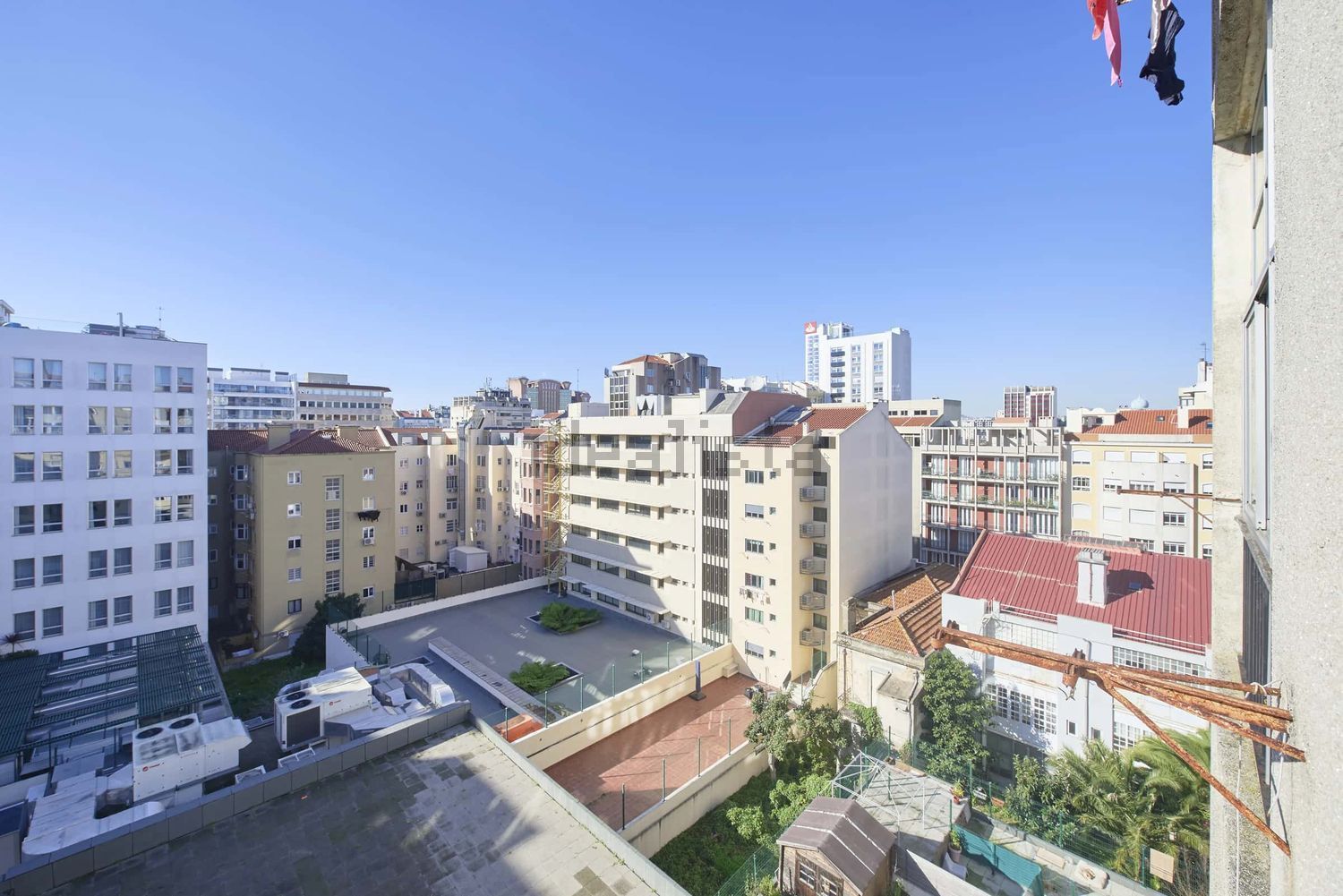 出租房间在Avenida Defensores de Chaves, 83 - 视线