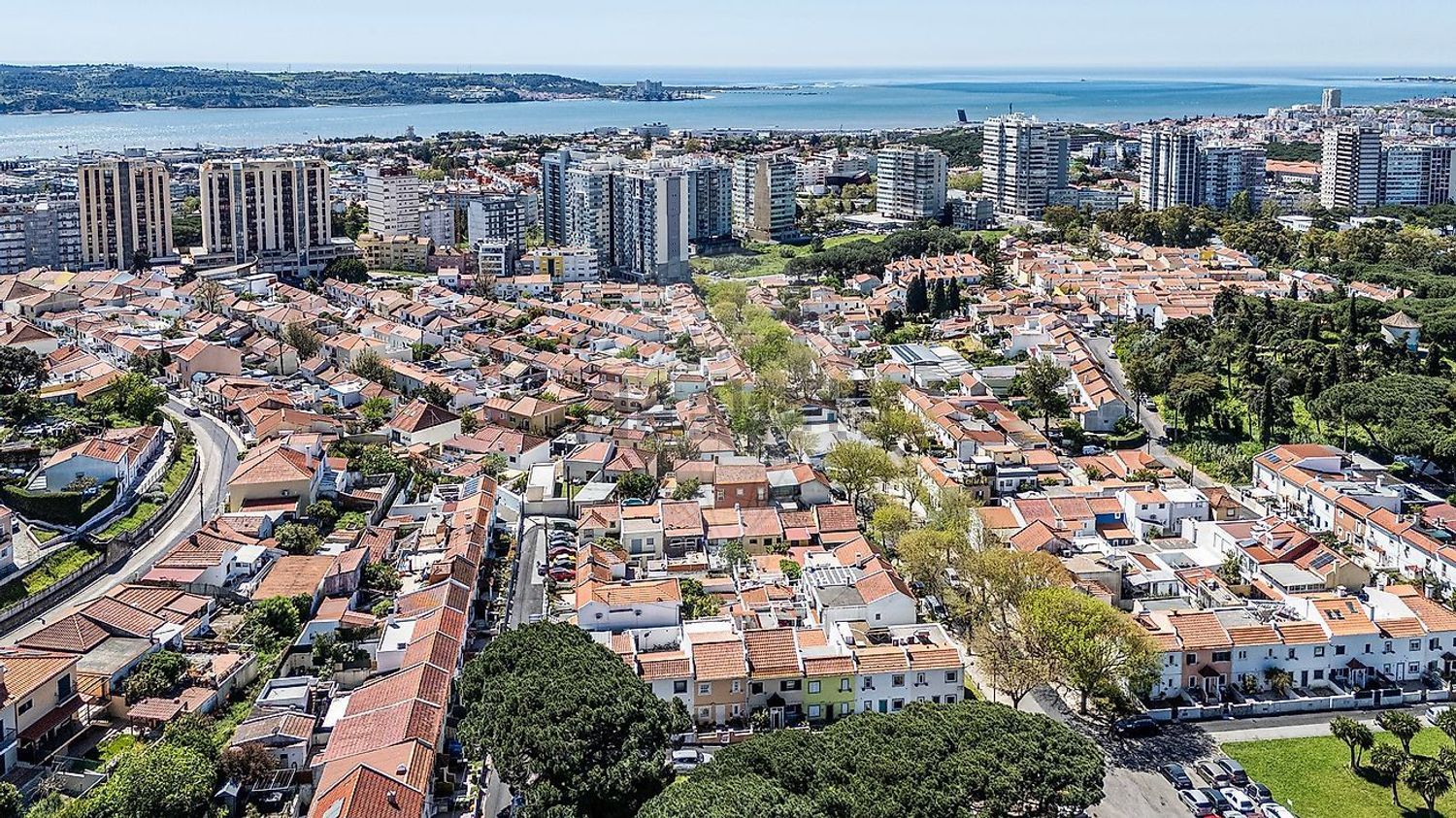 小楼房或独栋别墅出售Calçada da Ajuda - 视线