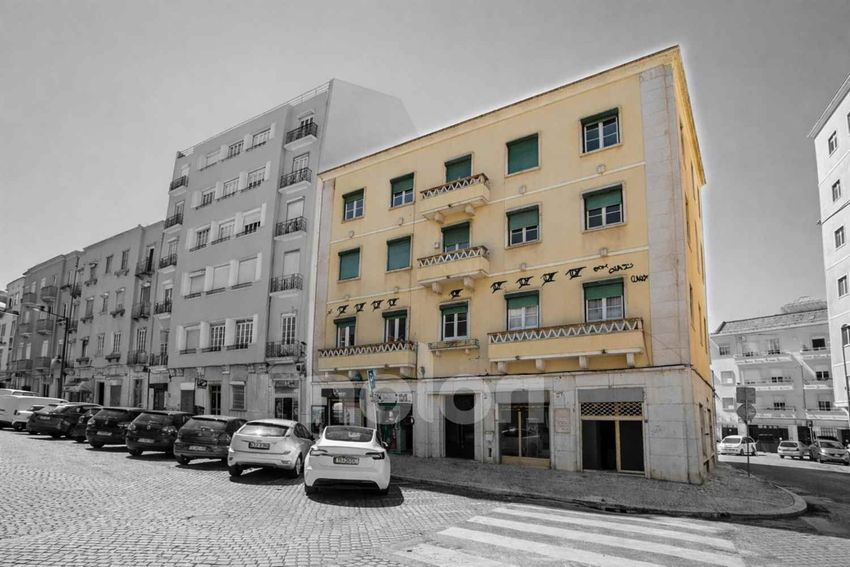 公寓 t3出售在Rua José Ricardo, 9