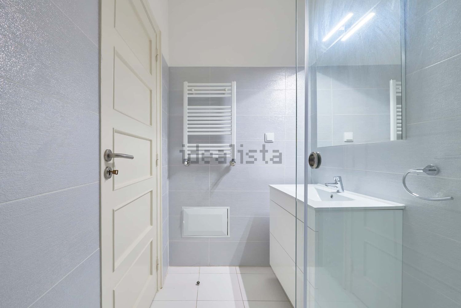 出租房间在Rua Carlos Malheiro Dias, 11 - 卫生间