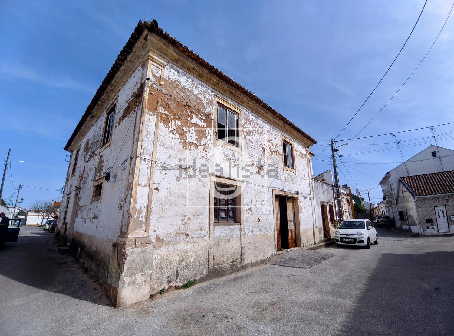 小楼房或独栋别墅出售在São Miguel do Rio Torto e Rossio ao Sul do Tejo - 外立面