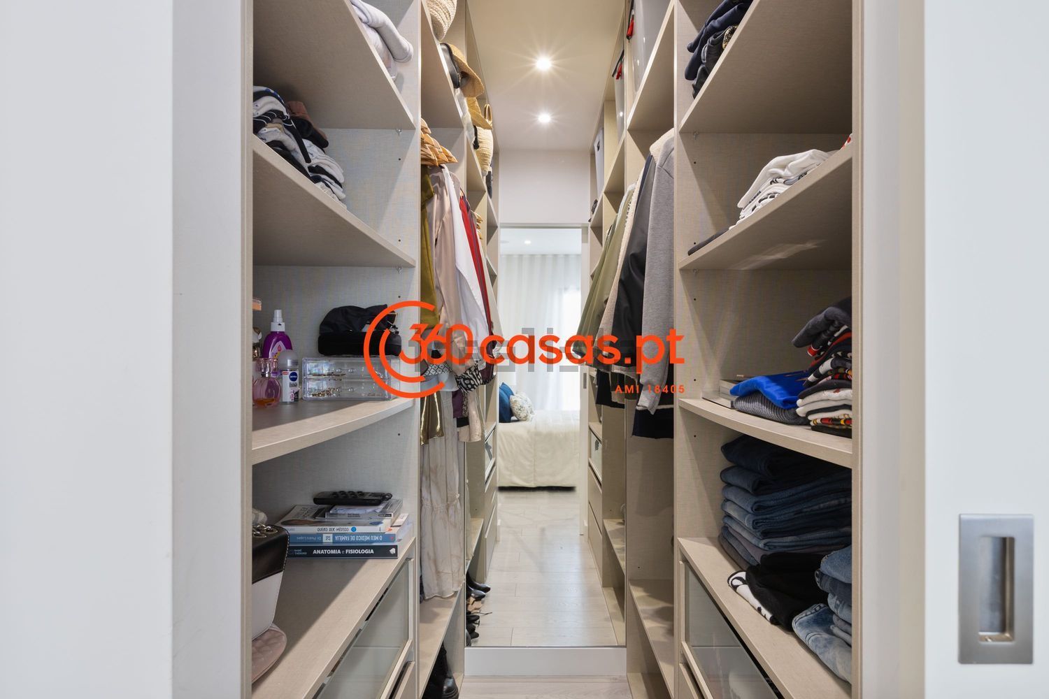 出租顶层公寓在Rua António Carrusca Rodrigues s/n - 试衣间