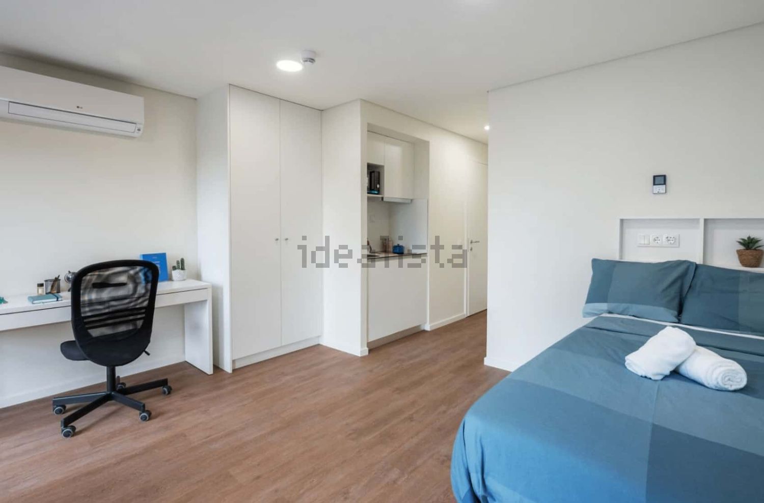 出租t0（单人公寓）在Praça Bernardo Santareno, 8 a - 卧室