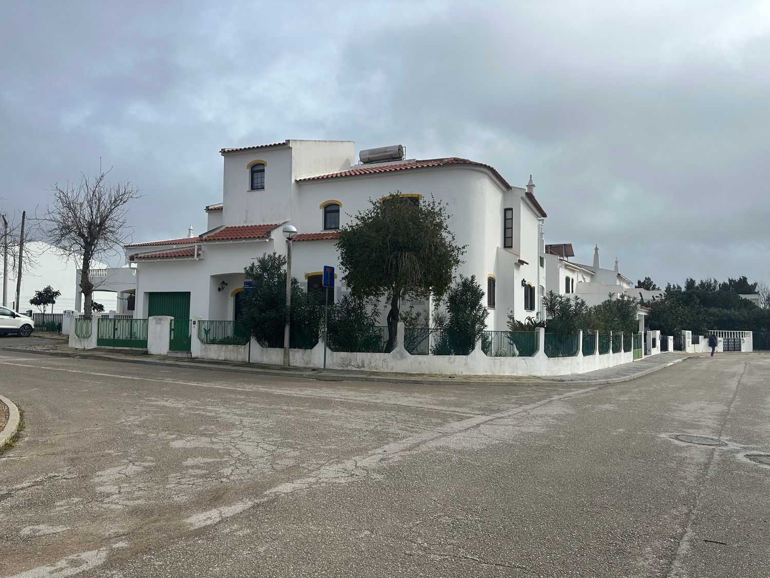 小楼房或独栋别墅出售Urbanização Bela Praia s/n - 外立面