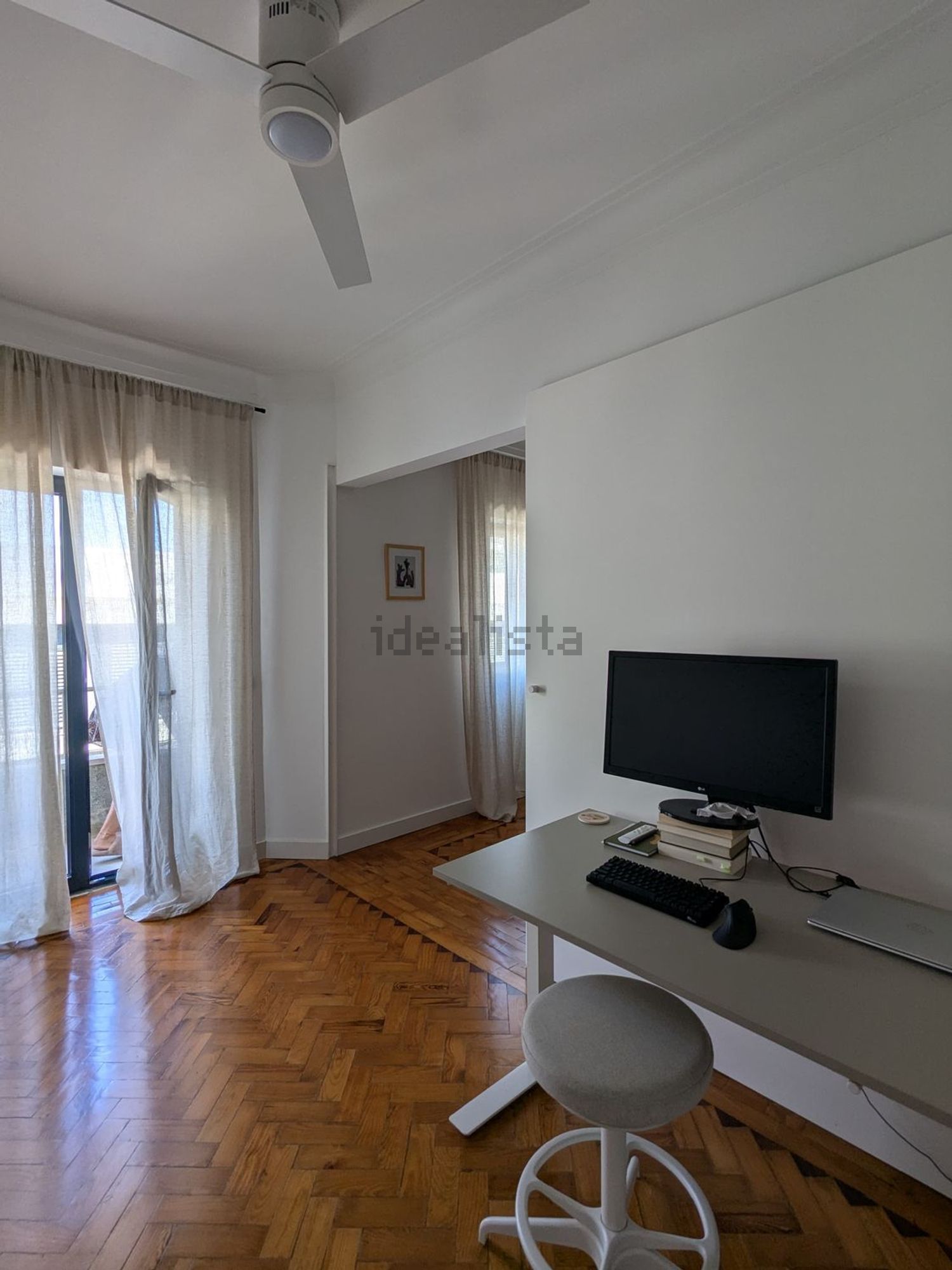 公寓 t2出售在Rua Portugal Durão, 48 - 卧室