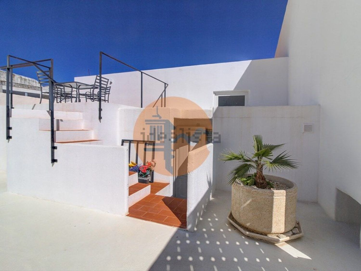 公寓 t2出售在Rua João da Guarda Cabreira, 28 - 阳台