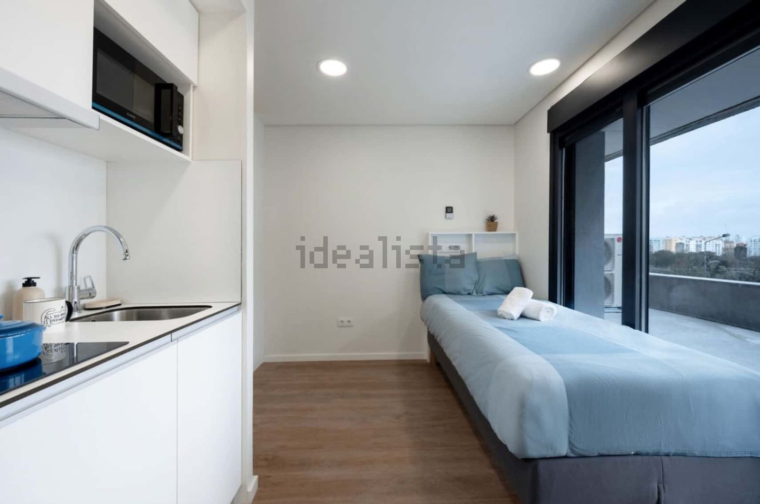 出租t0（单人公寓）在Praça Bernardo Santareno, 8 a - 照片