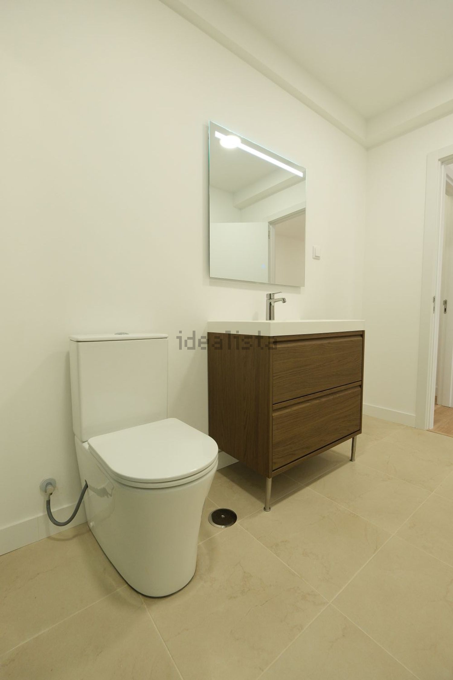 公寓 t2出售在Rua Maria Matos, 16 - 卫生间