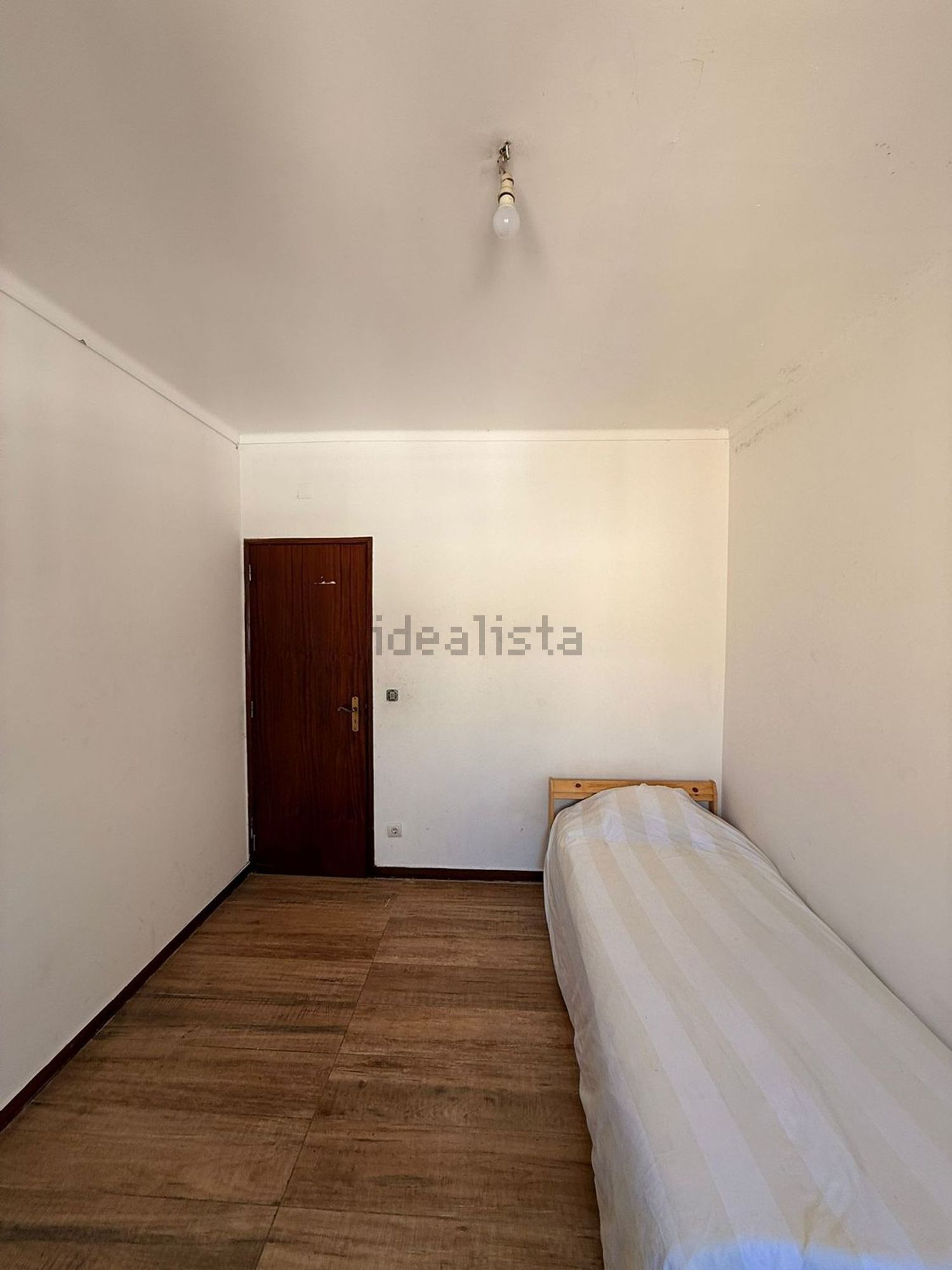 出租房间在Rua Engenheiro Mário Costa, 30 - 卧室