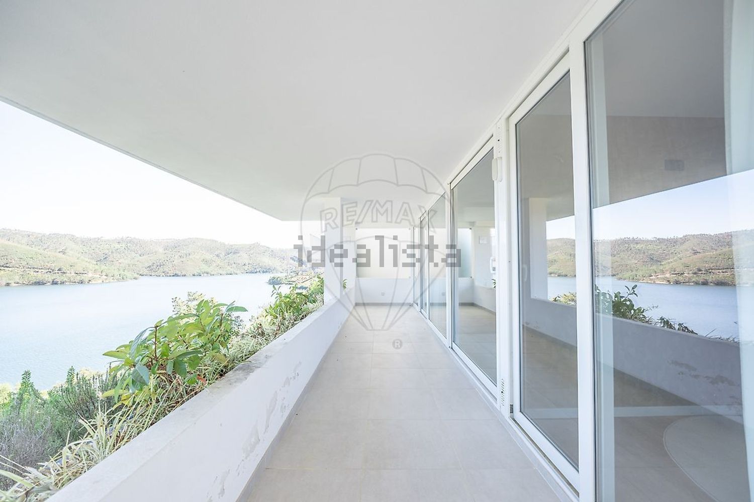 小楼房或独栋别墅出售Cantinho das Laranjeiras - 阳台