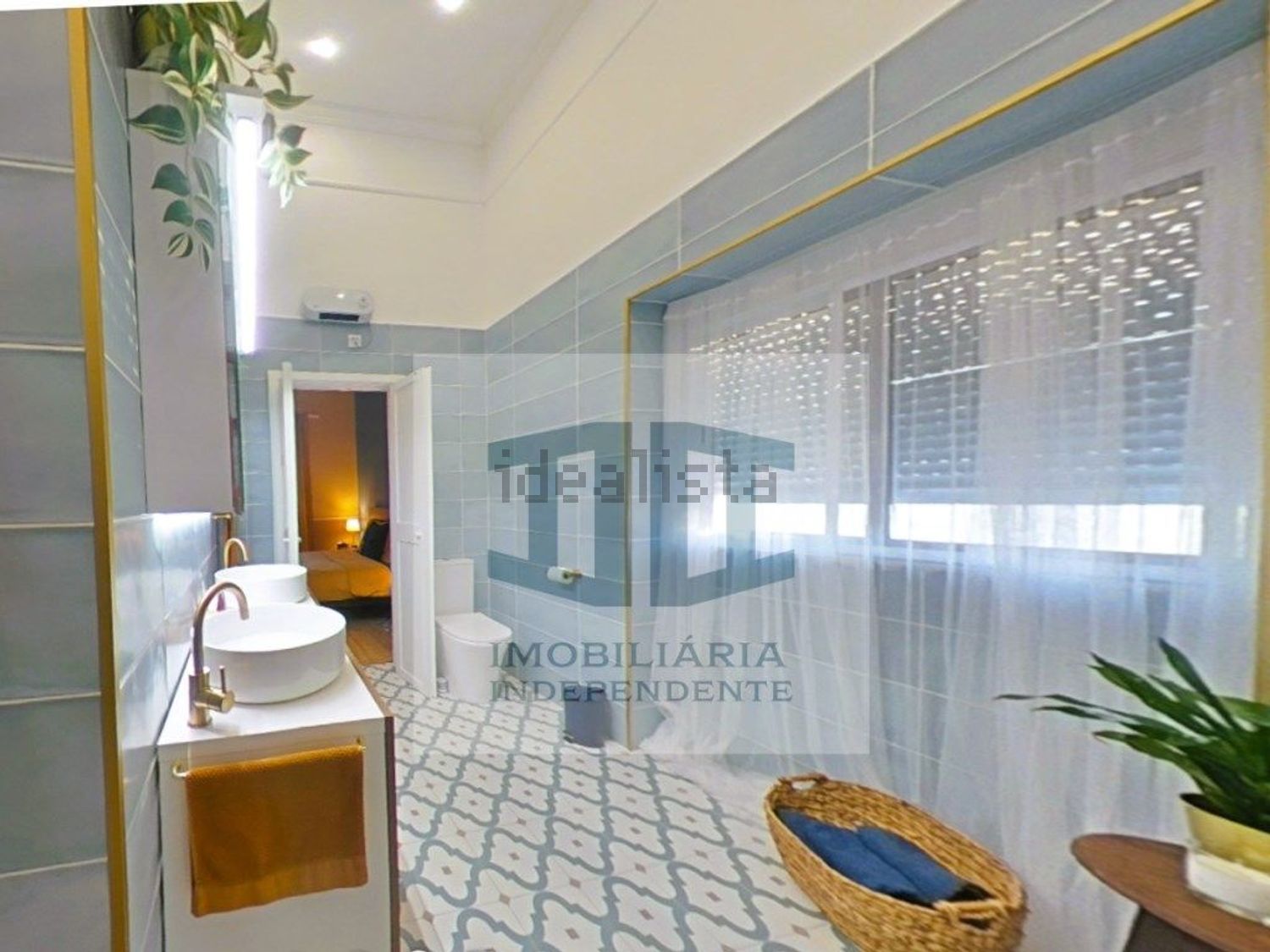 小楼房或独栋别墅出售N124, 152 e - 卫生间