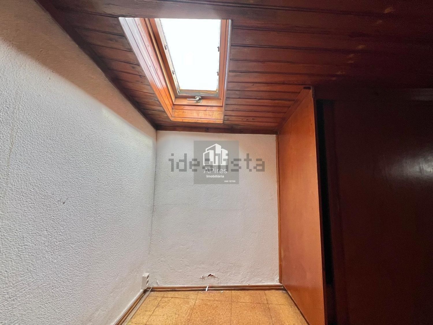小楼房或独栋别墅出售在Rua Domingos Tendeiro, 4 - 过道