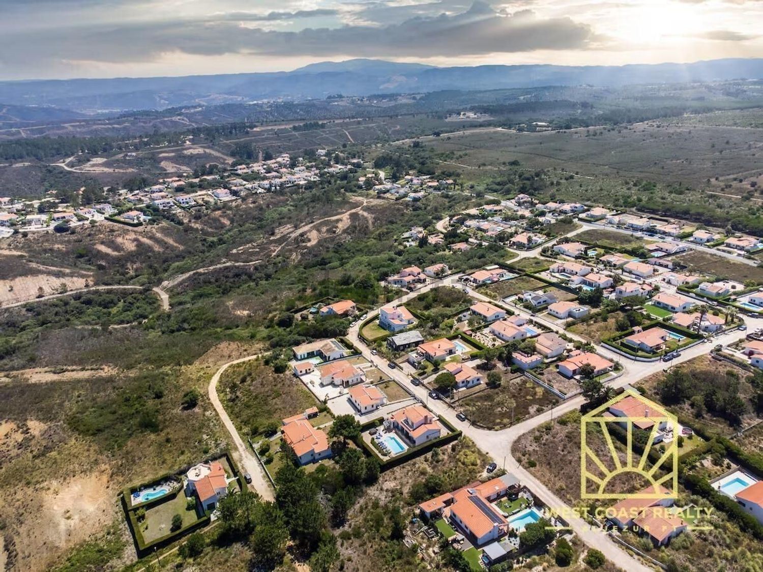 小楼房或独栋别墅出售Urbanização Vale da Telha - 照片