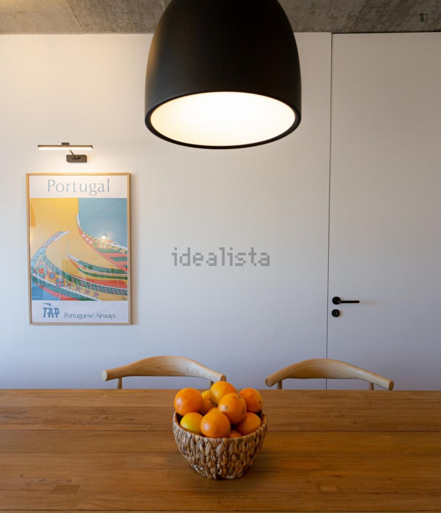 出租房间在Avenida Columbano Bordalo Pinheiro - 卧室