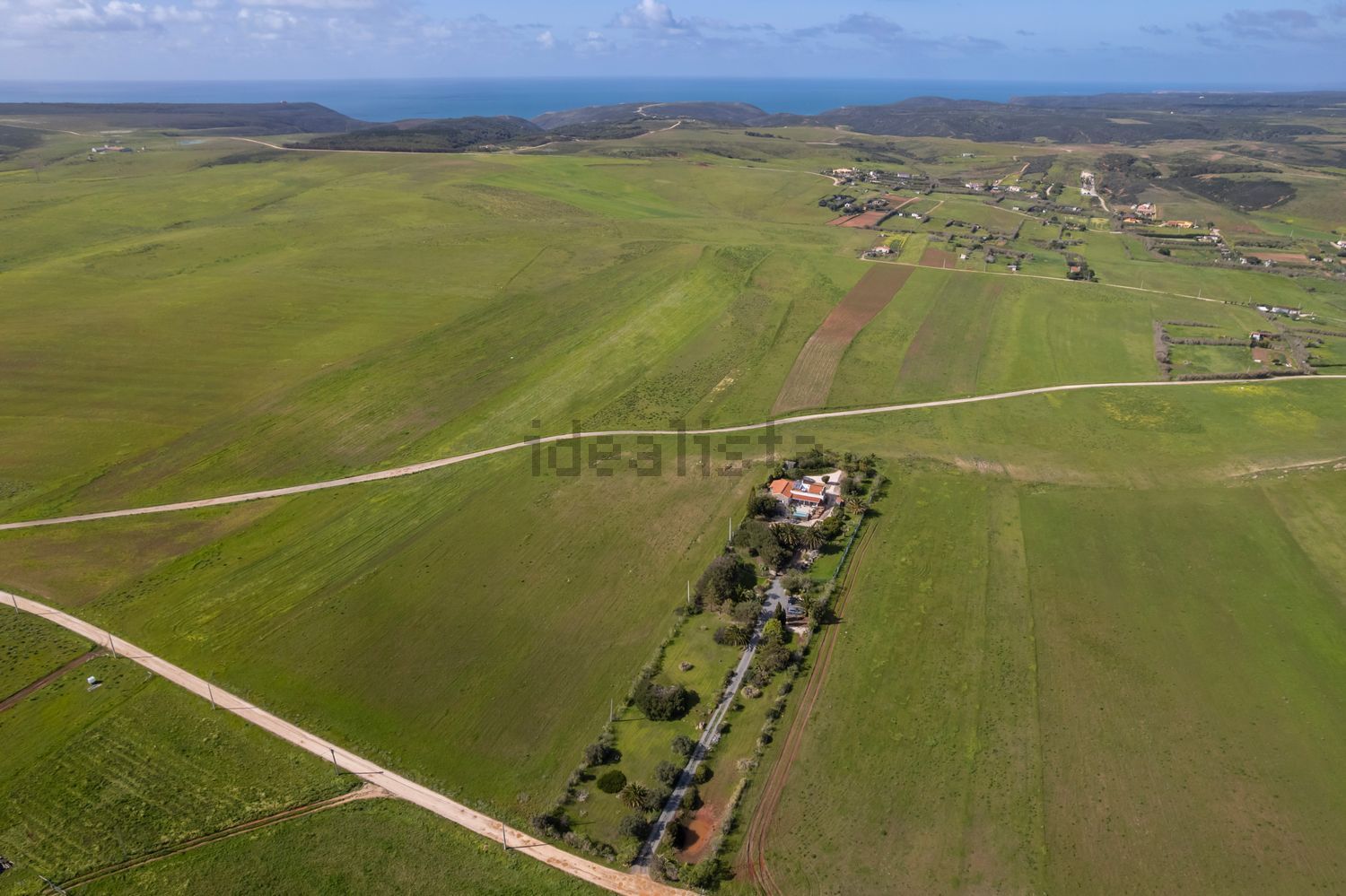 小楼房或独栋别墅出售在Vila do Bispo e Raposeira - 视线