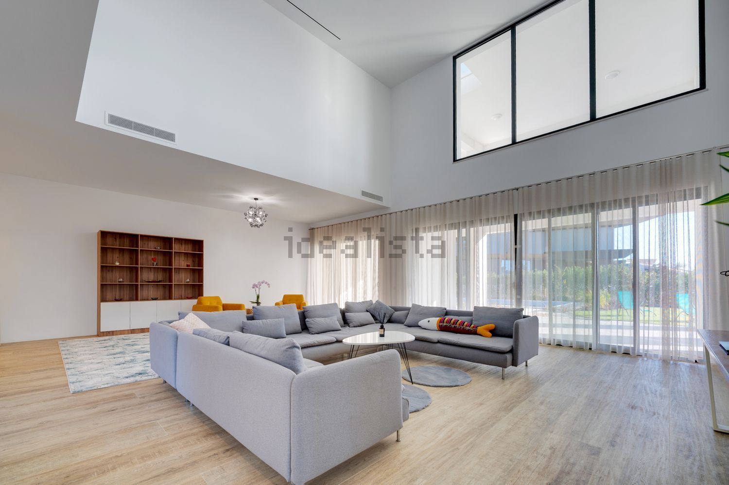 小楼房或独栋别墅出售在Salgados - 客厅