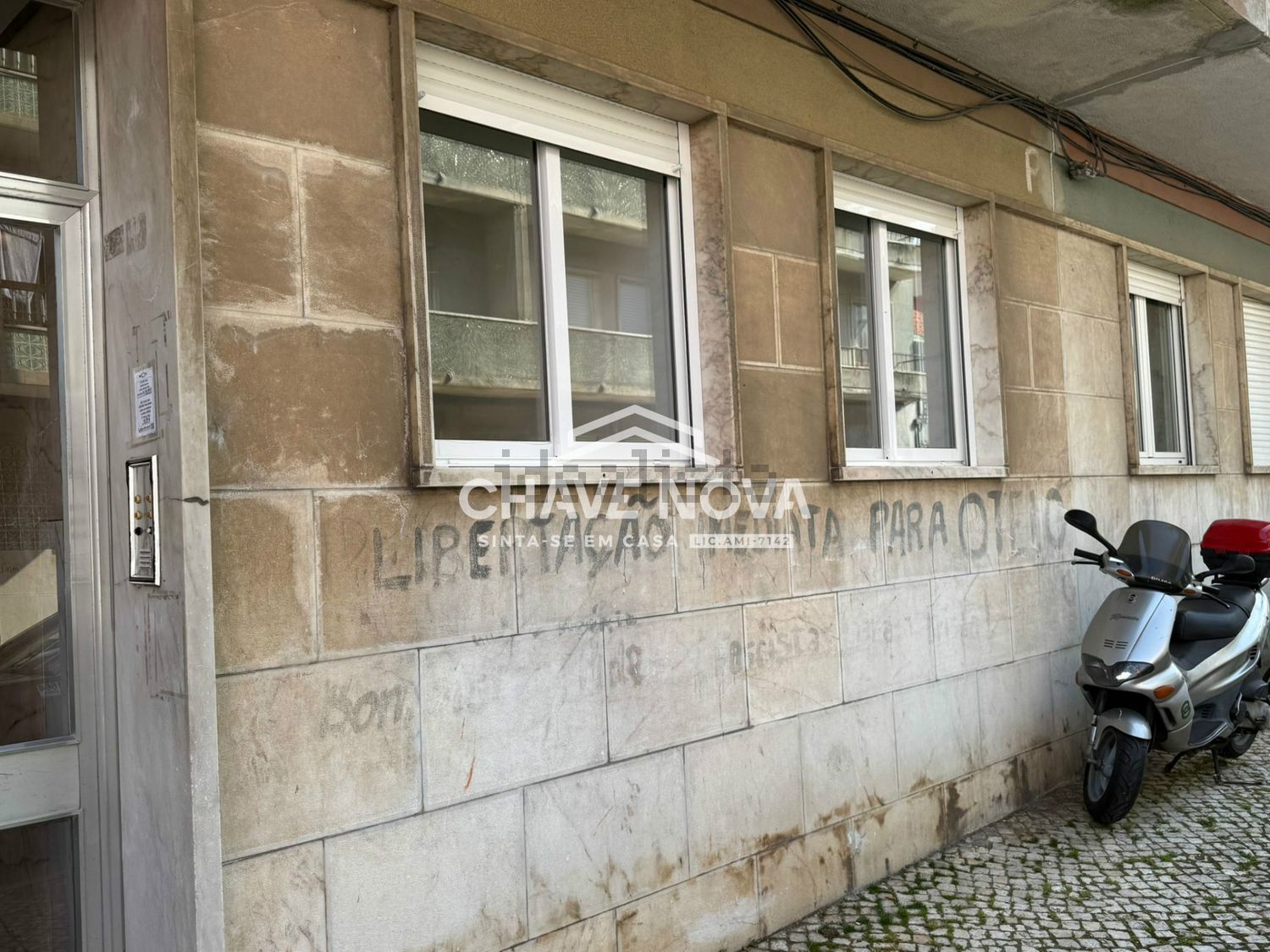 公寓 t3出售在Rua Gonçalves Zarco - 视线
