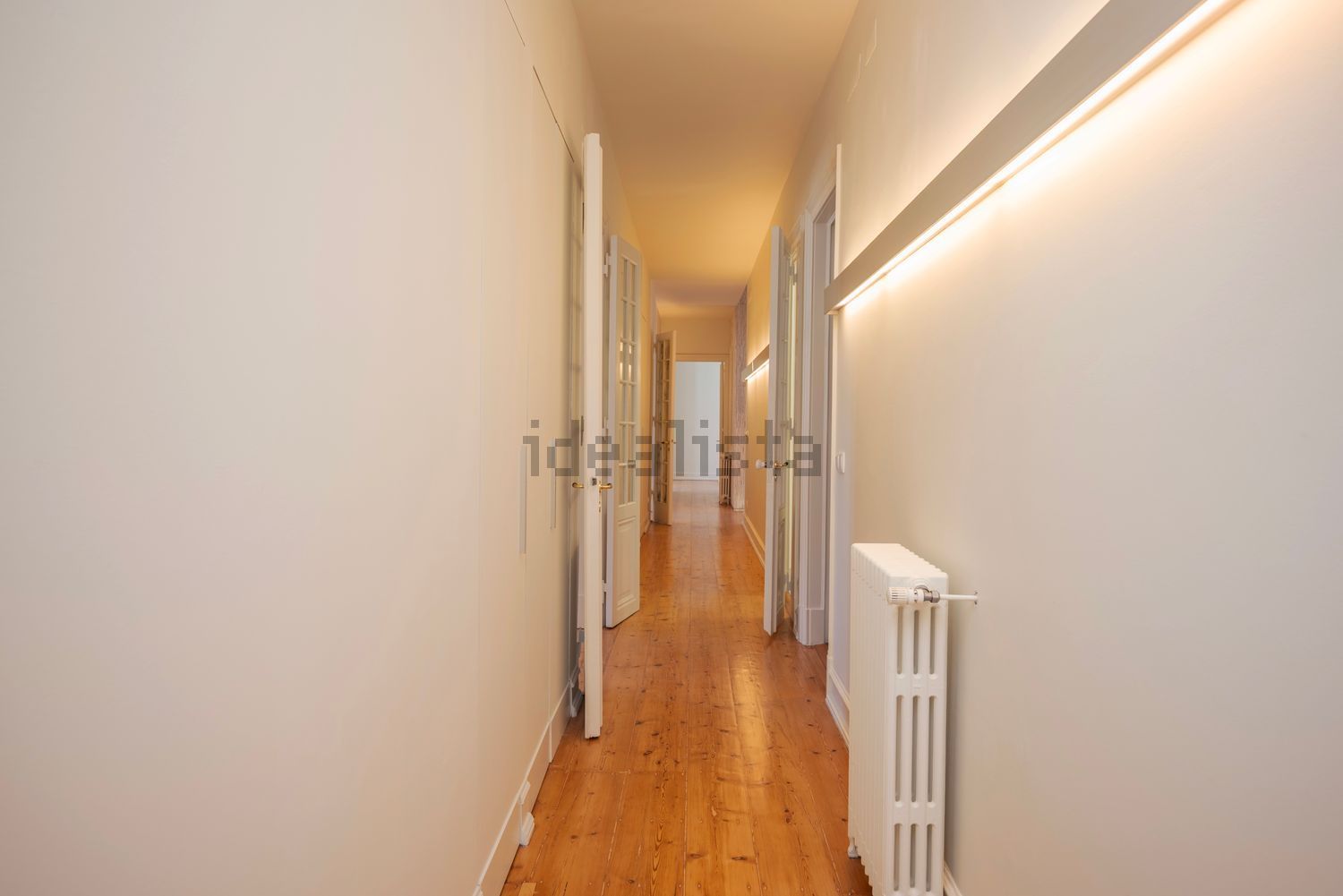 公寓 t5出售在Avenida António Augusto de Aguiar - 过道