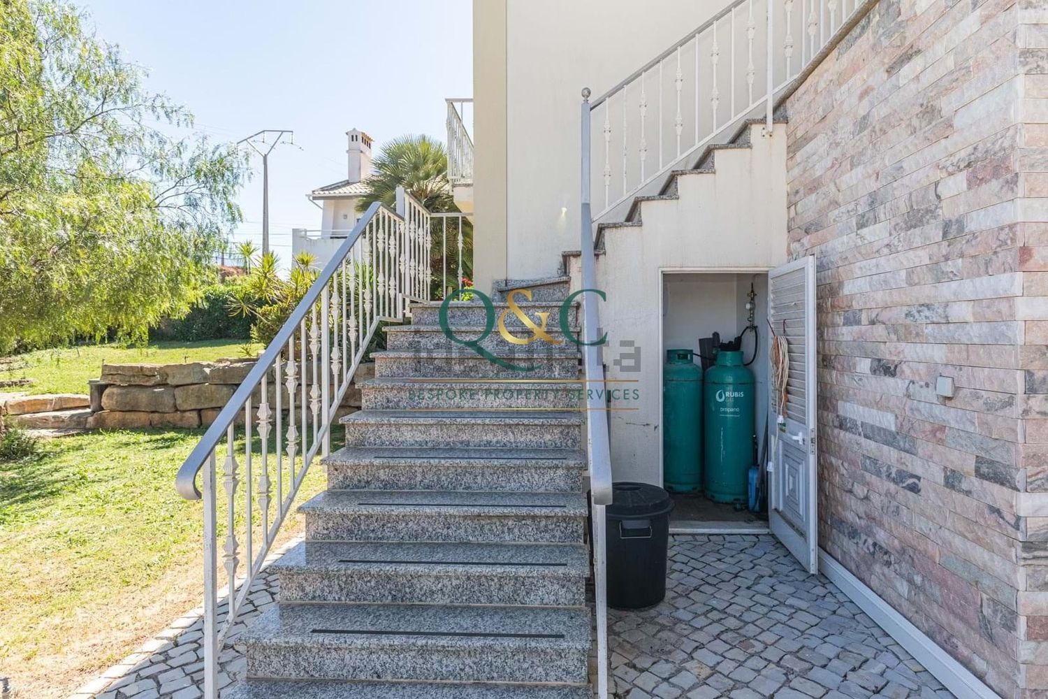小楼房或别墅出售在Cerro de Cabeça de Câmara - Estação de Loulé - 详情