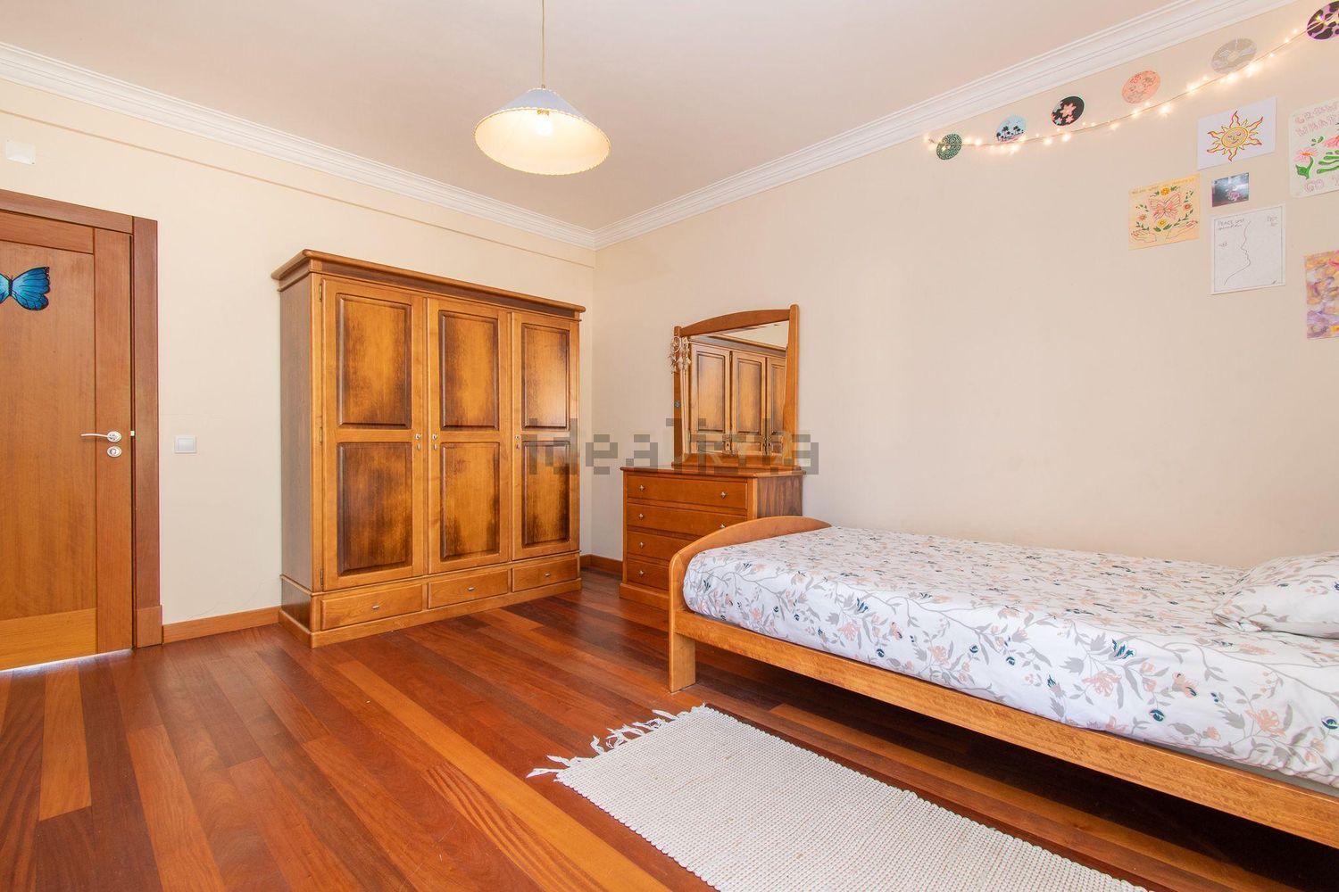 小楼房或独栋别墅出售在Santo Isidoro - 卧室