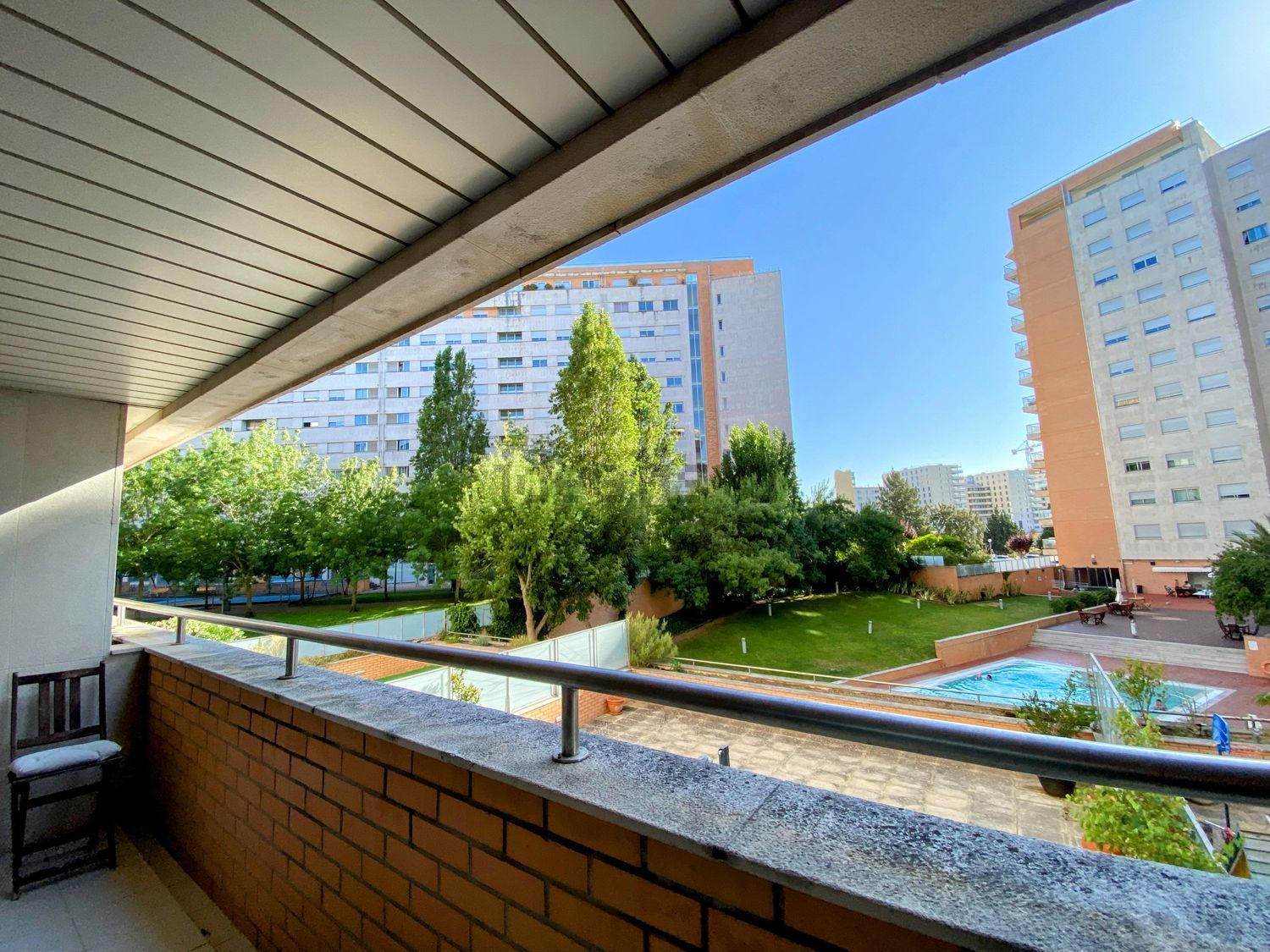 出租公寓 t2在Rua Melo Antunes, 4 - 阳台