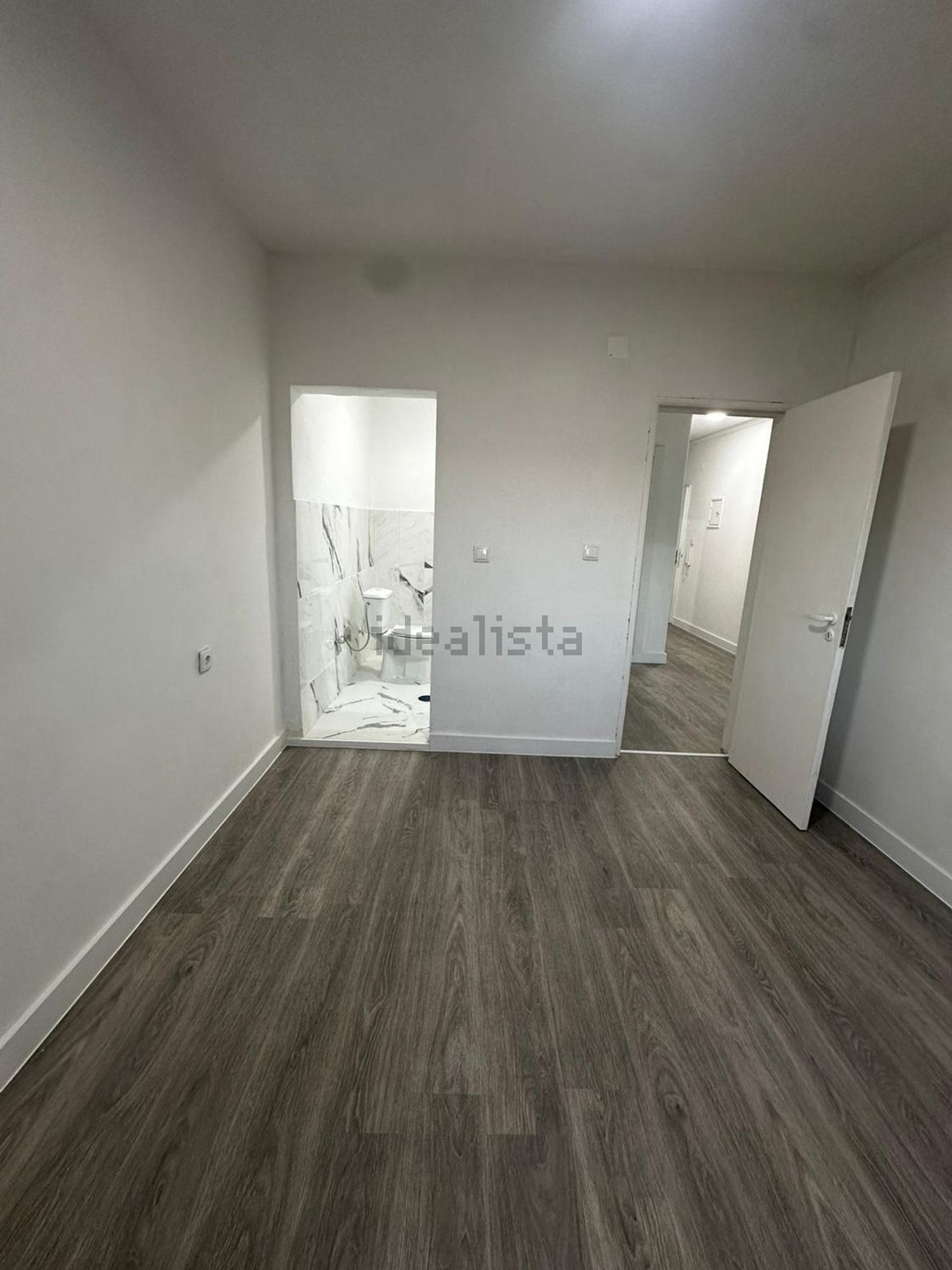 复式公寓出售在Avenida Alberto Valente, 105 LtA - 居住