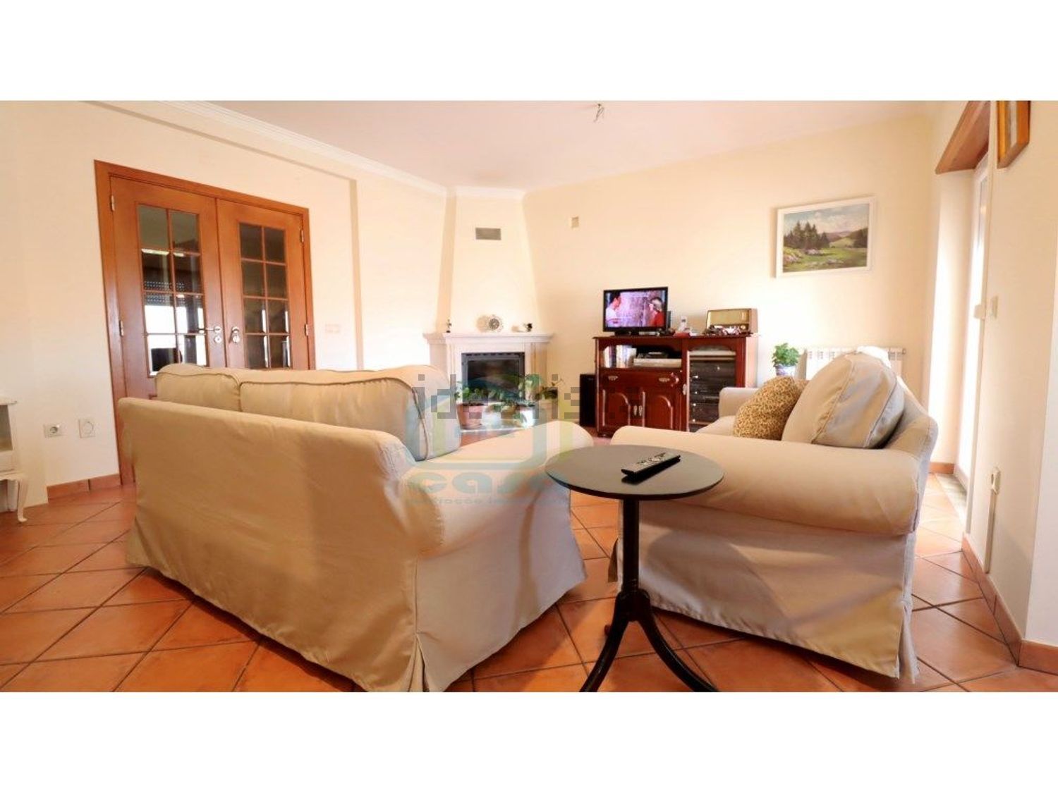 小楼房或独栋别墅出售在Rua Dona Aurélia, 13 - 客厅