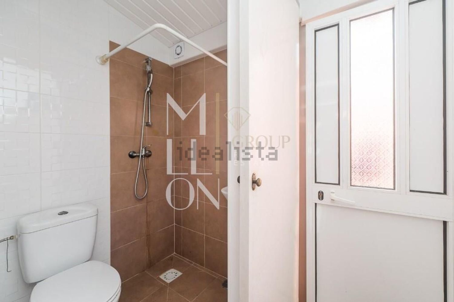 双拼别墅出售在Rua Combatentes da Grande Guerra s/n - 卫生间