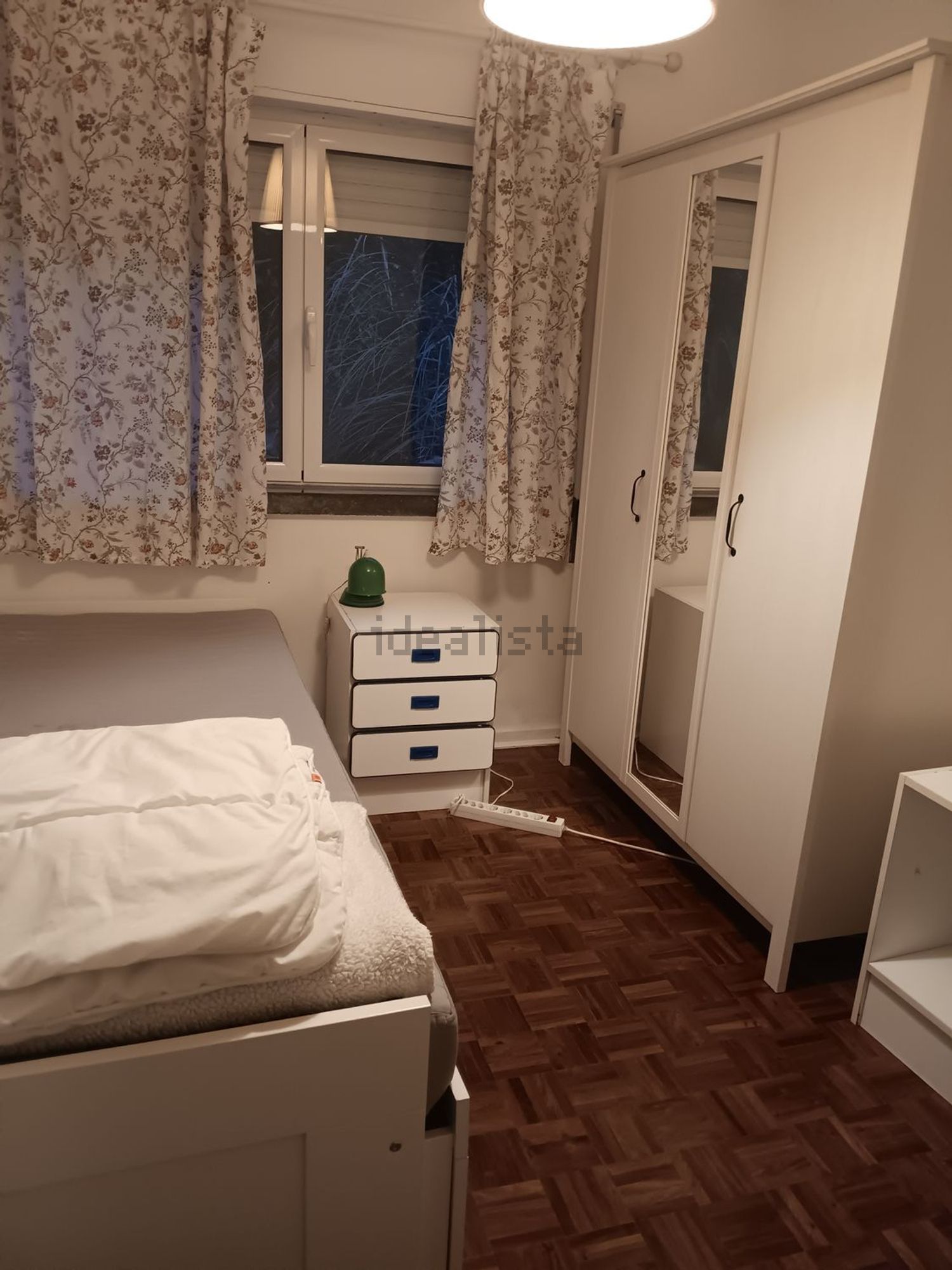 出租房间在Rua Júlio Dinis, 19 - 卧室