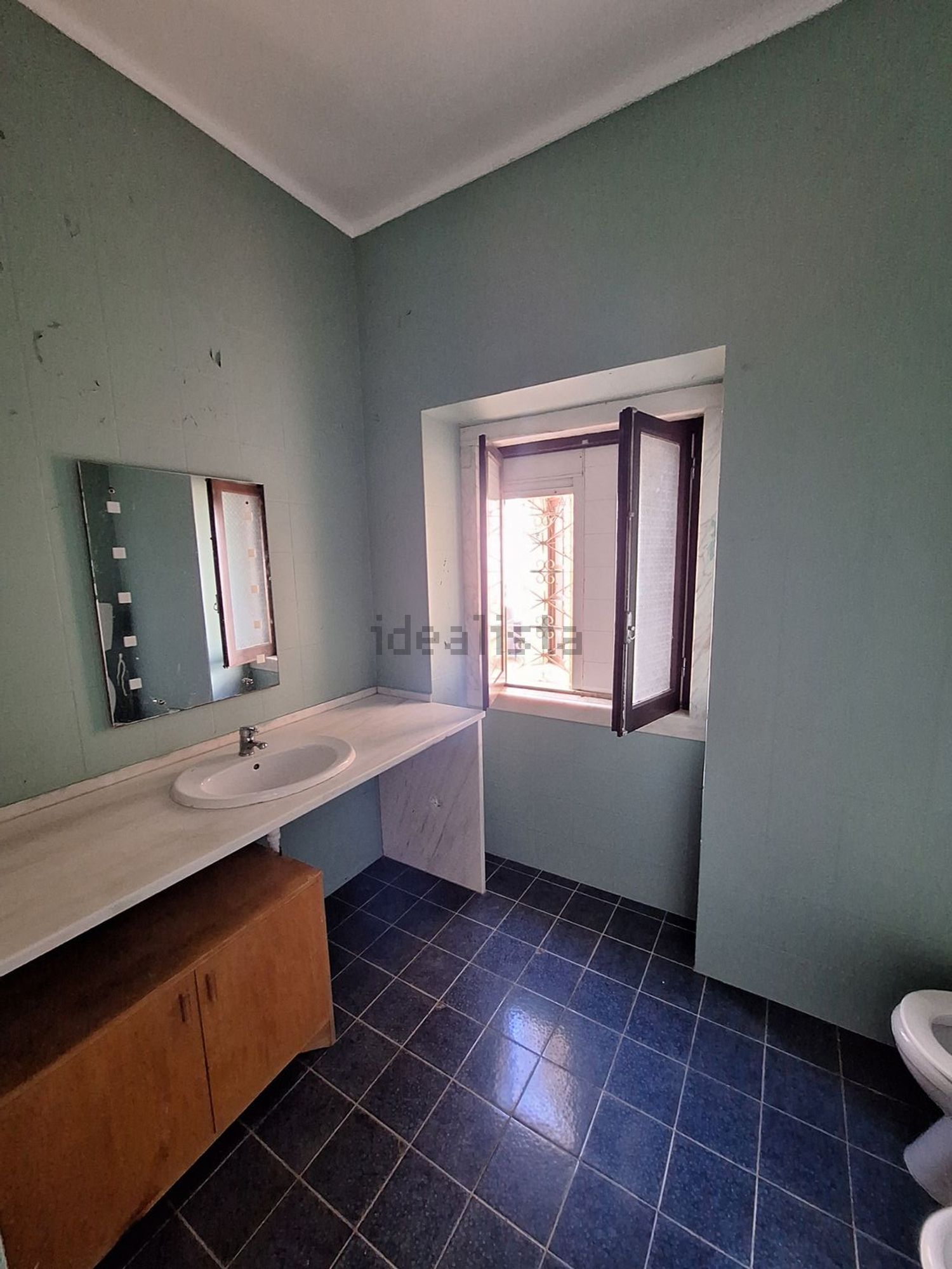 出租公寓 t4在Avenida Primeiro de Maio, 46 - 卫生间