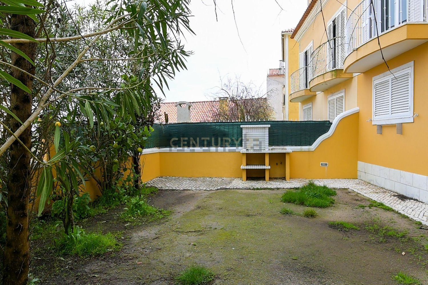 小楼房或独栋别墅出售在Rua Engenheiro José Caetano Salema Garção, 29 - 外立面