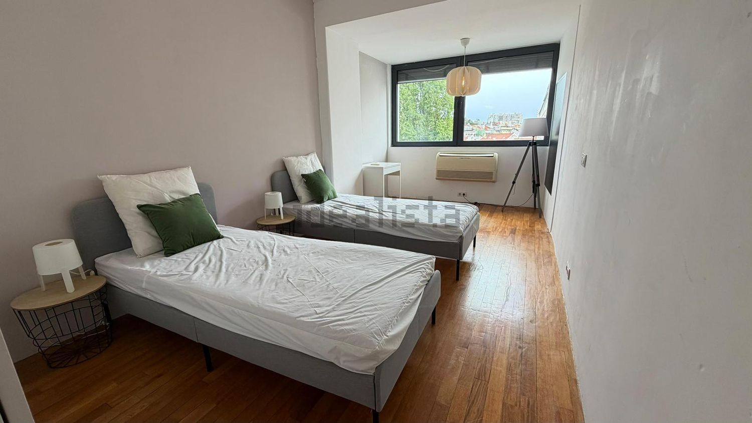 出租公寓 t2在Avenida Conselheiro Barjona de Freitas, 9 - 卧室