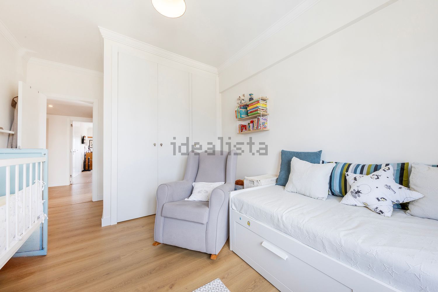 公寓 t4出售在Rua Embaixador Martins Janeira - 卧室