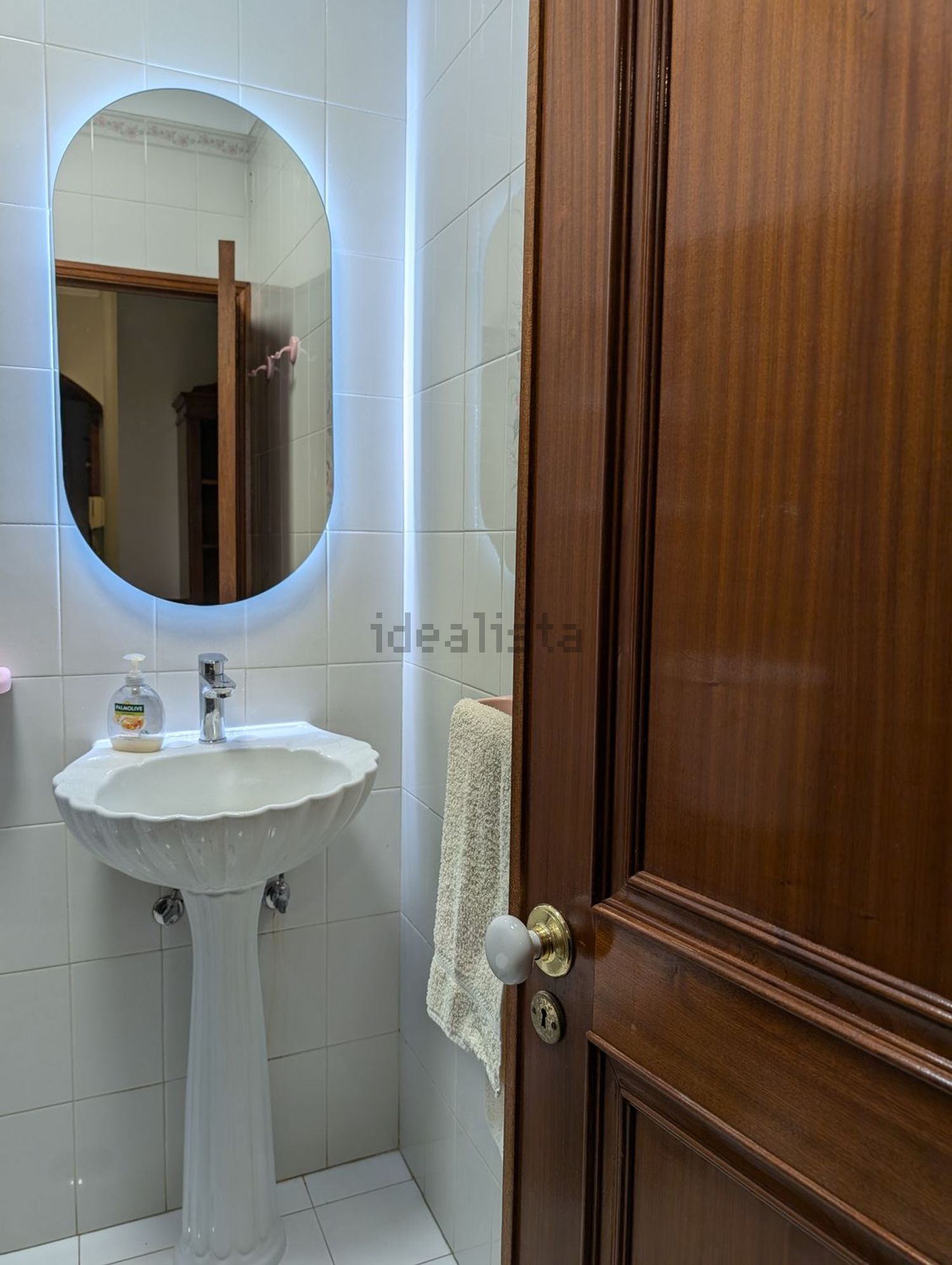 出租公寓 t4在Rua Elias Garcia, 249 - 卫生间