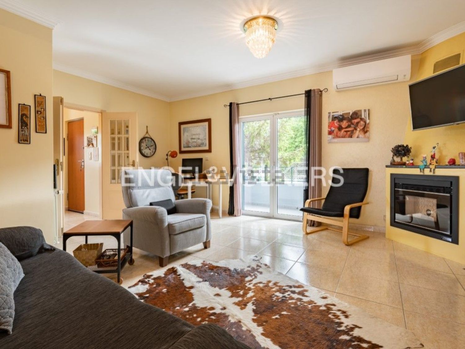 小楼房或独栋别墅出售在Caparica e Trafaria - 客厅