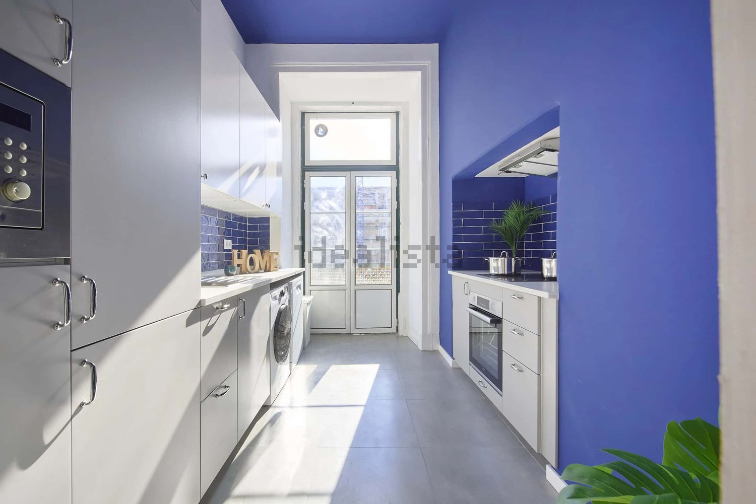 出租房间在Largo Vitorino Damásio, 2 - 厨房