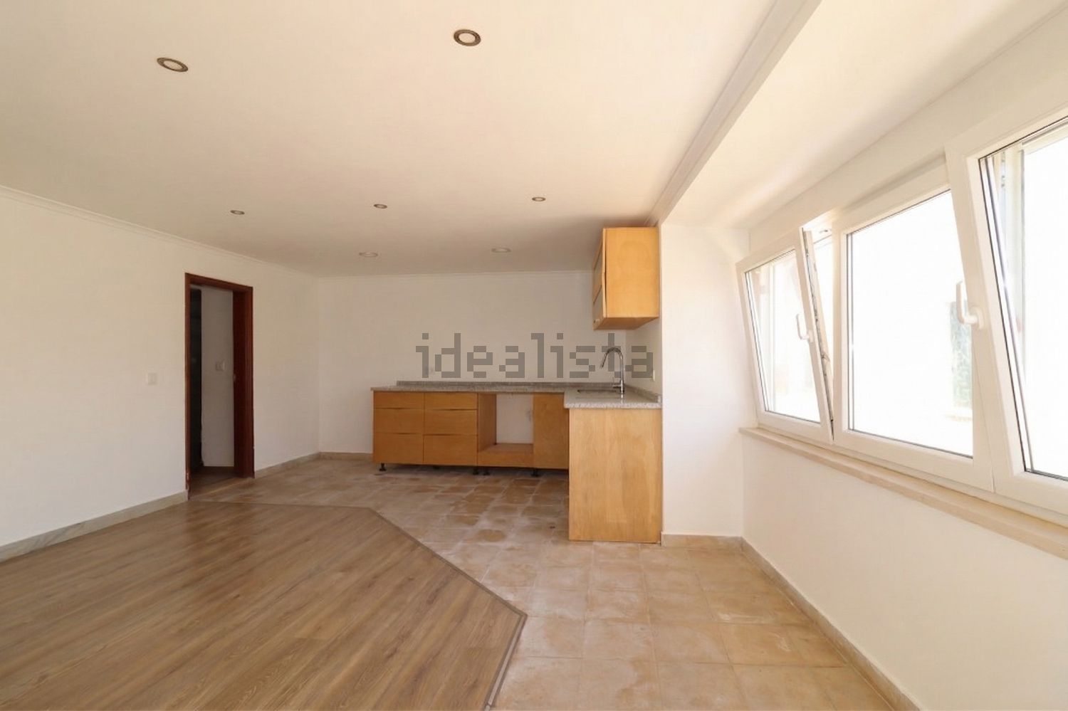 小楼房或独栋别墅出售在Rua do Pocinho - 厨房