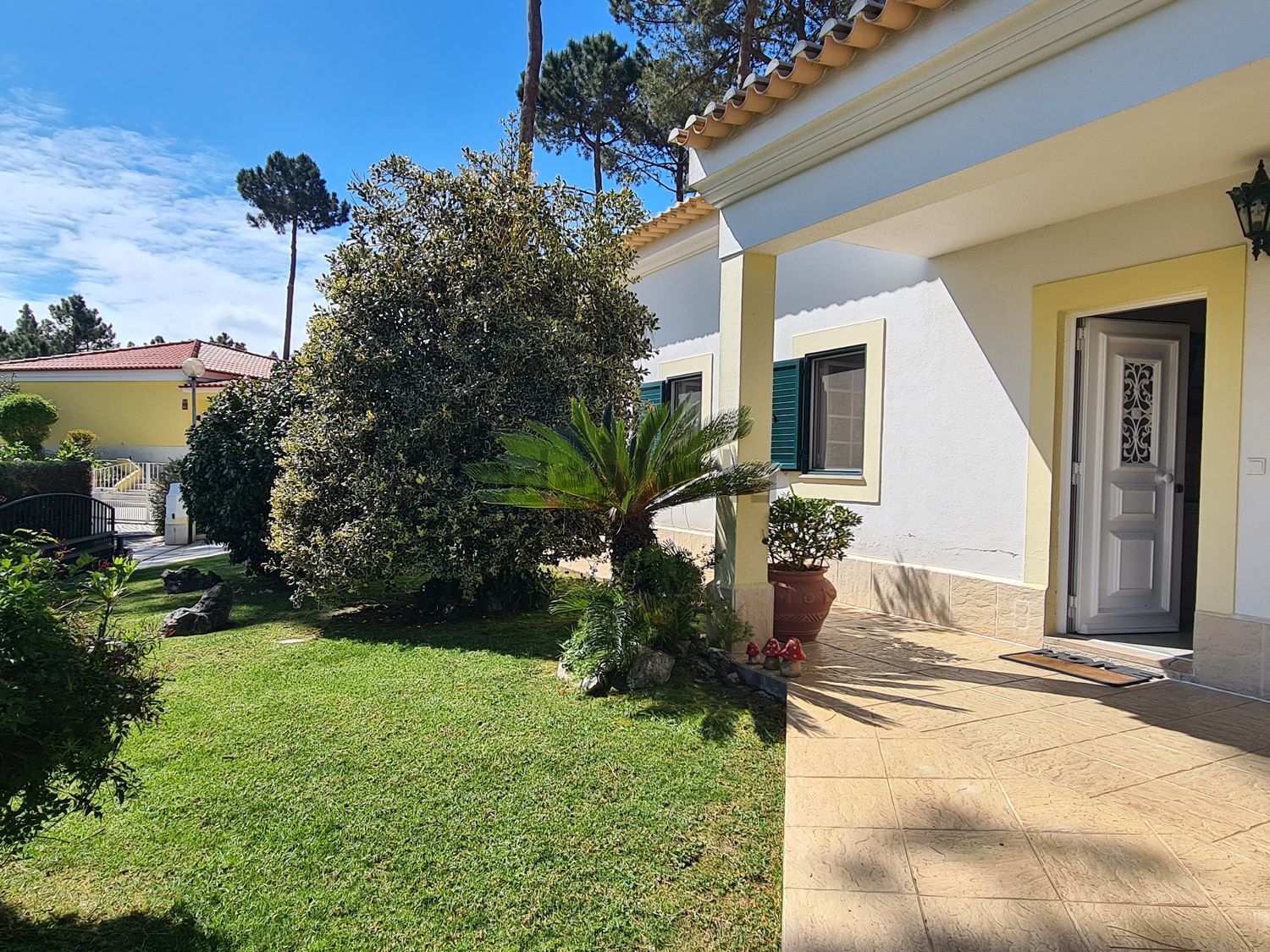 出租小楼房或独栋别墅在Herdade da Aroeira - 外立面