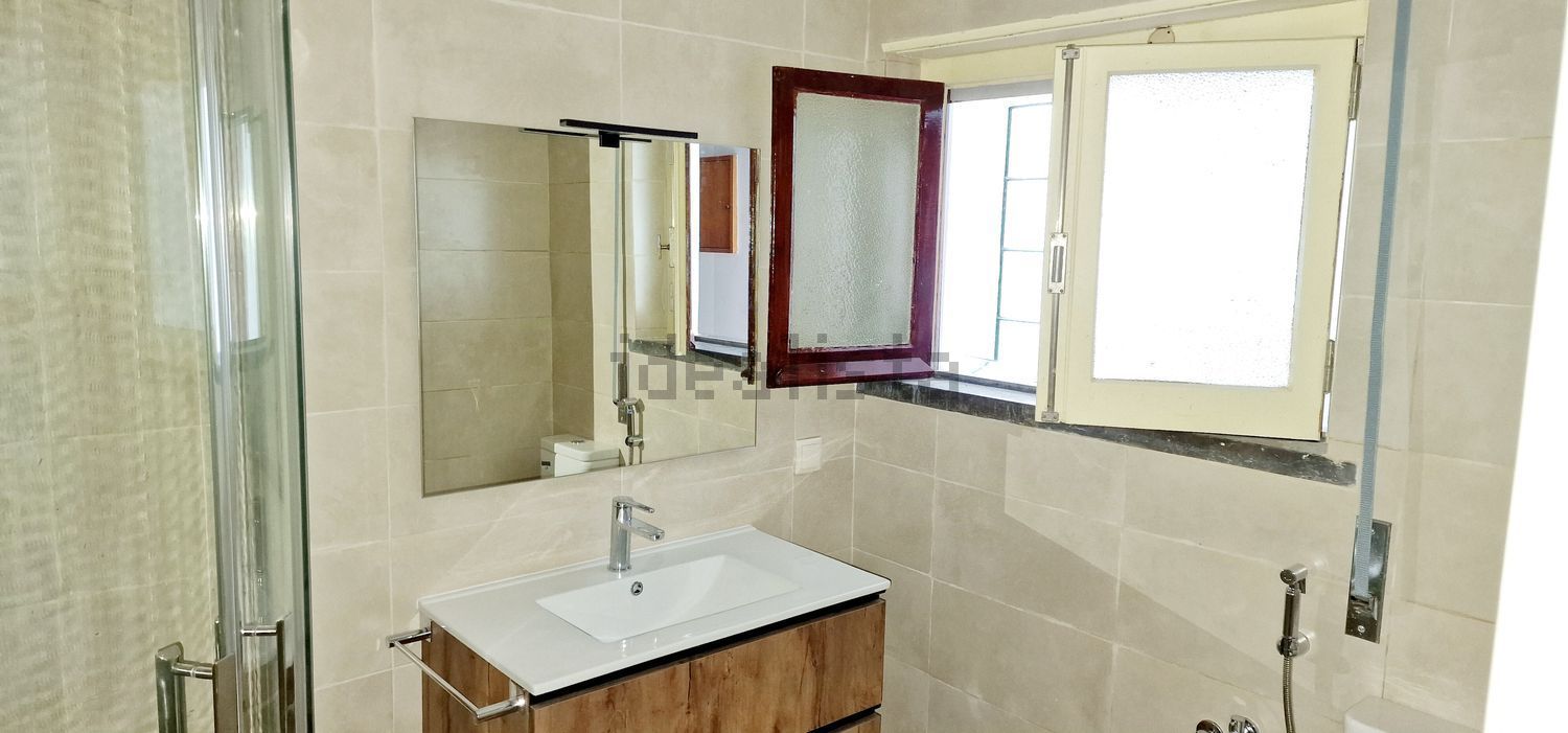 出租公寓 t2在Estrada de Paço de Arcos - 卫生间