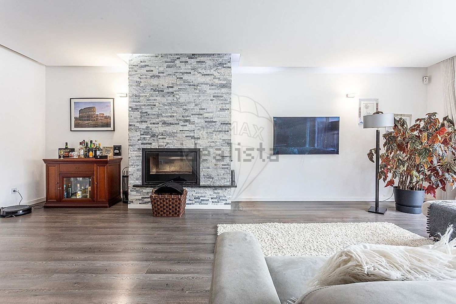 小楼房或独栋别墅出售在Largo do Juncalinho - 客厅