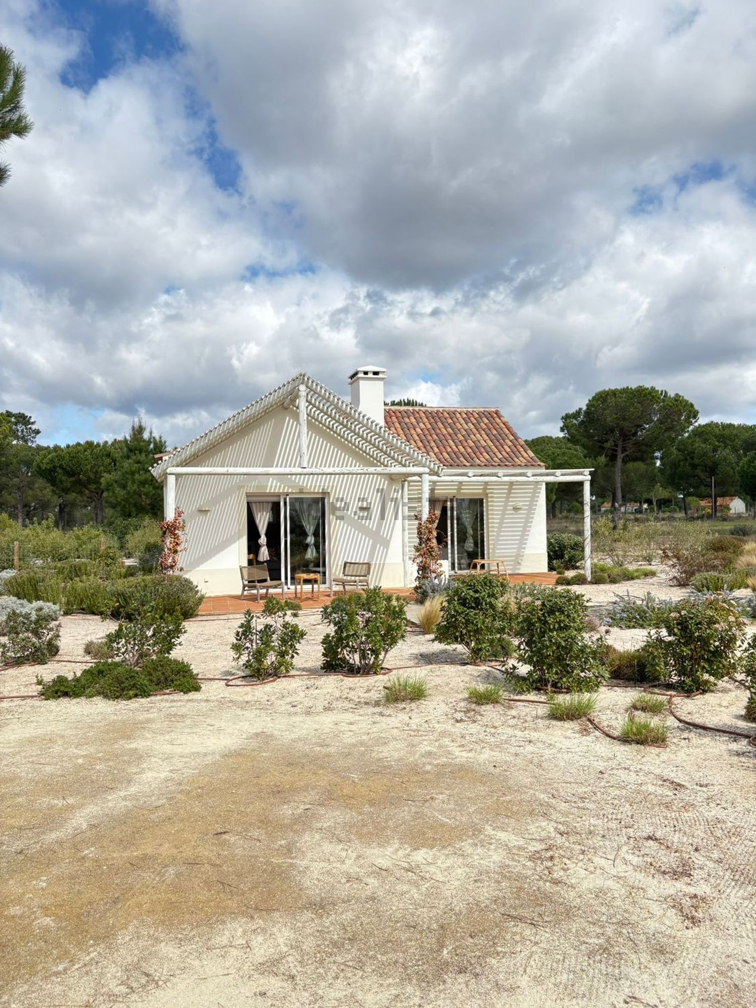 小楼房或独栋别墅出售Authentic Bicas s/n - 外立面