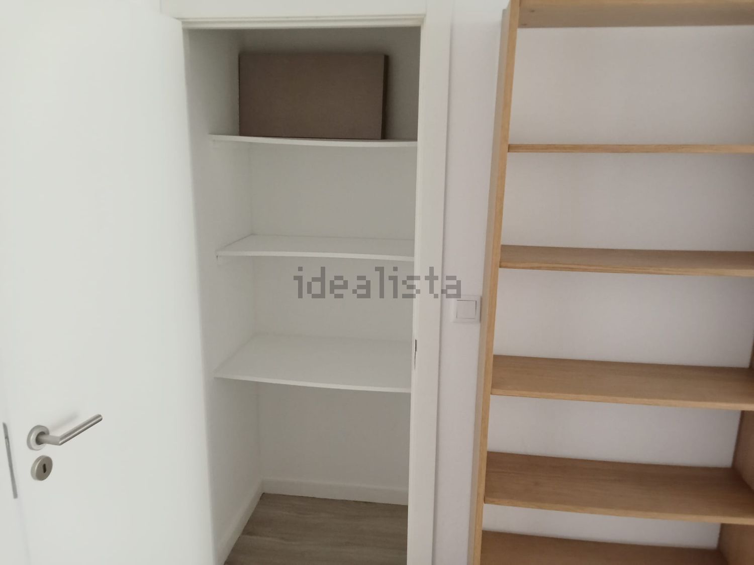 出租公寓 t2在Rua Engenheiro Quartin Graça, 40 - 居住