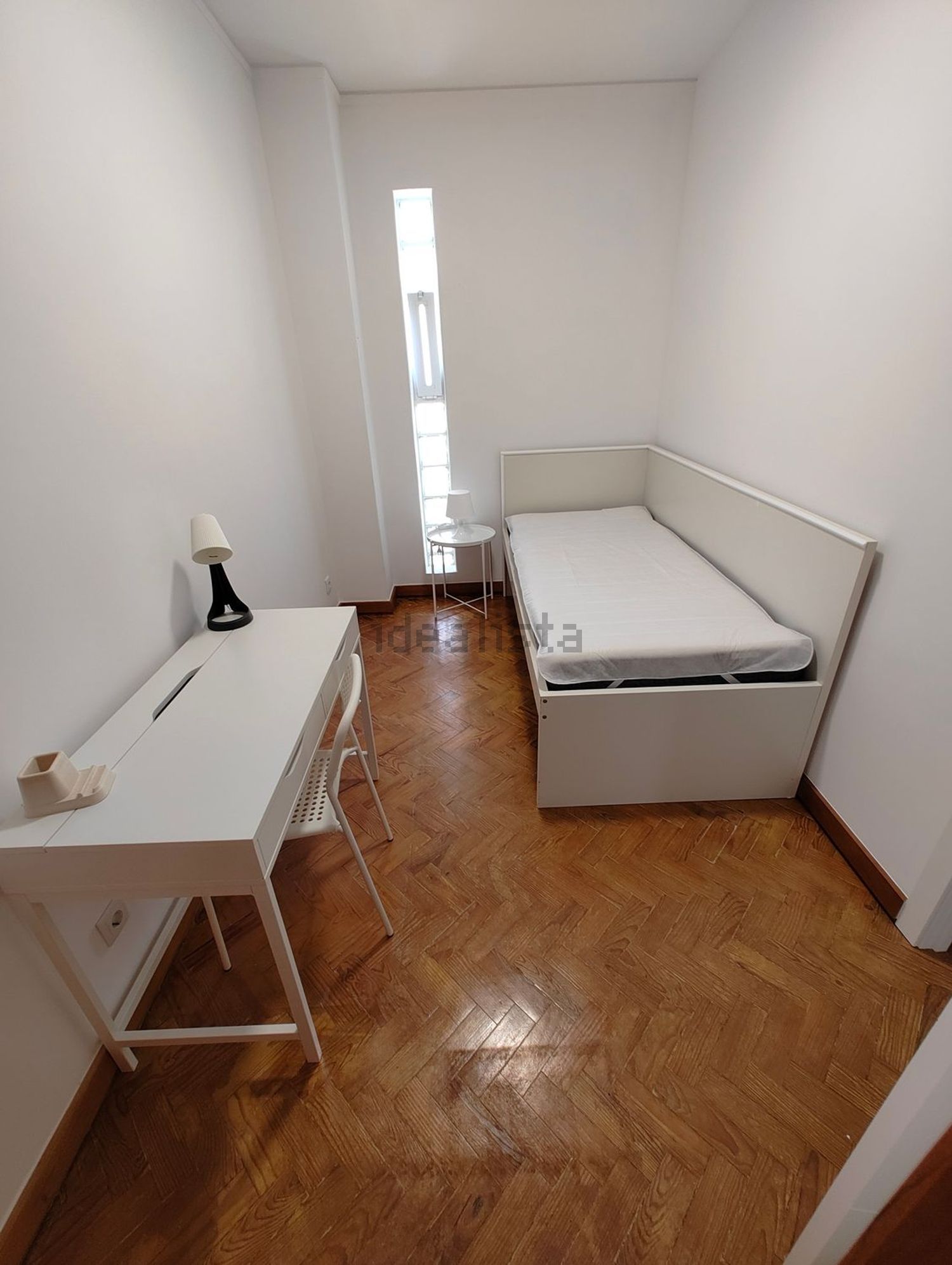 出租房间在Avenida Conde de Oeiras, 12 - 卧室