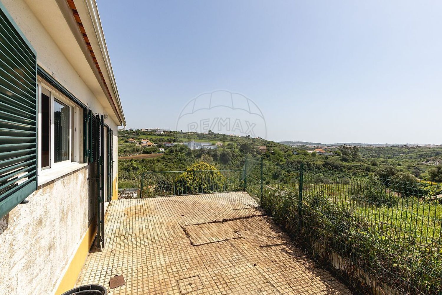 小楼房或独栋别墅出售在Estrada do Casal Sequeiro - 阳台