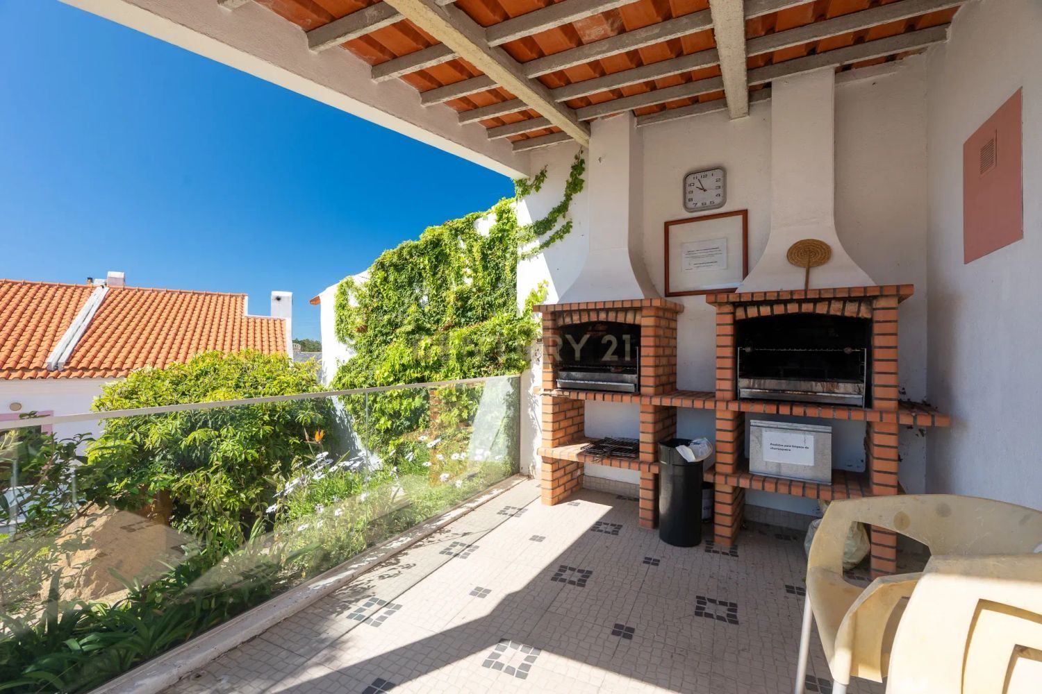 公寓 t1出售在Estrada Municipal 546 - 门廊