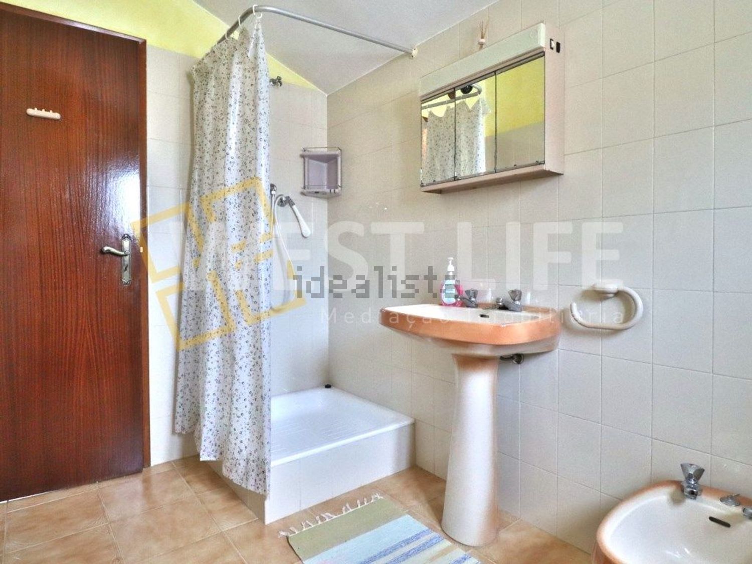 小楼房或独栋别墅出售在Centro - 卫生间