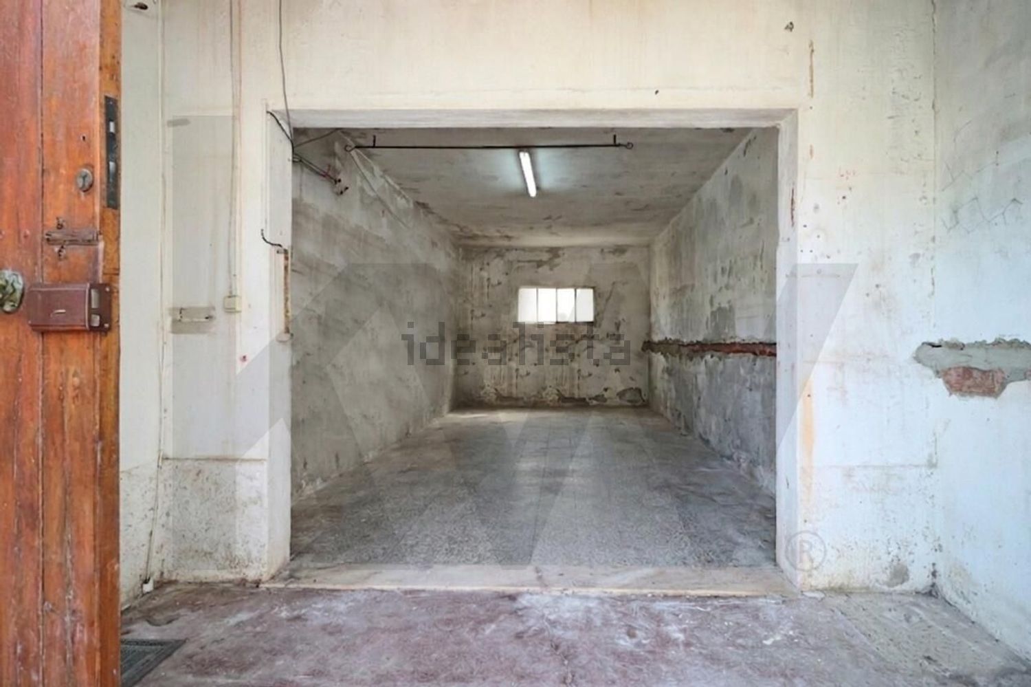 小楼房或独栋别墅出售在Rua António Aleixo - 过道