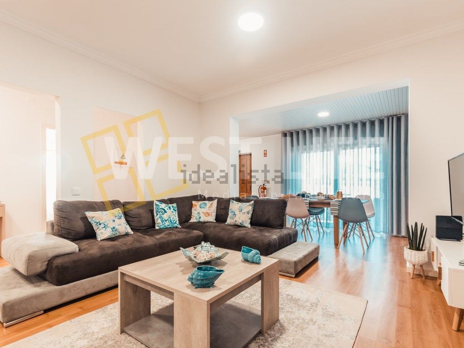 小楼房或独栋别墅出售在Centro - 客厅