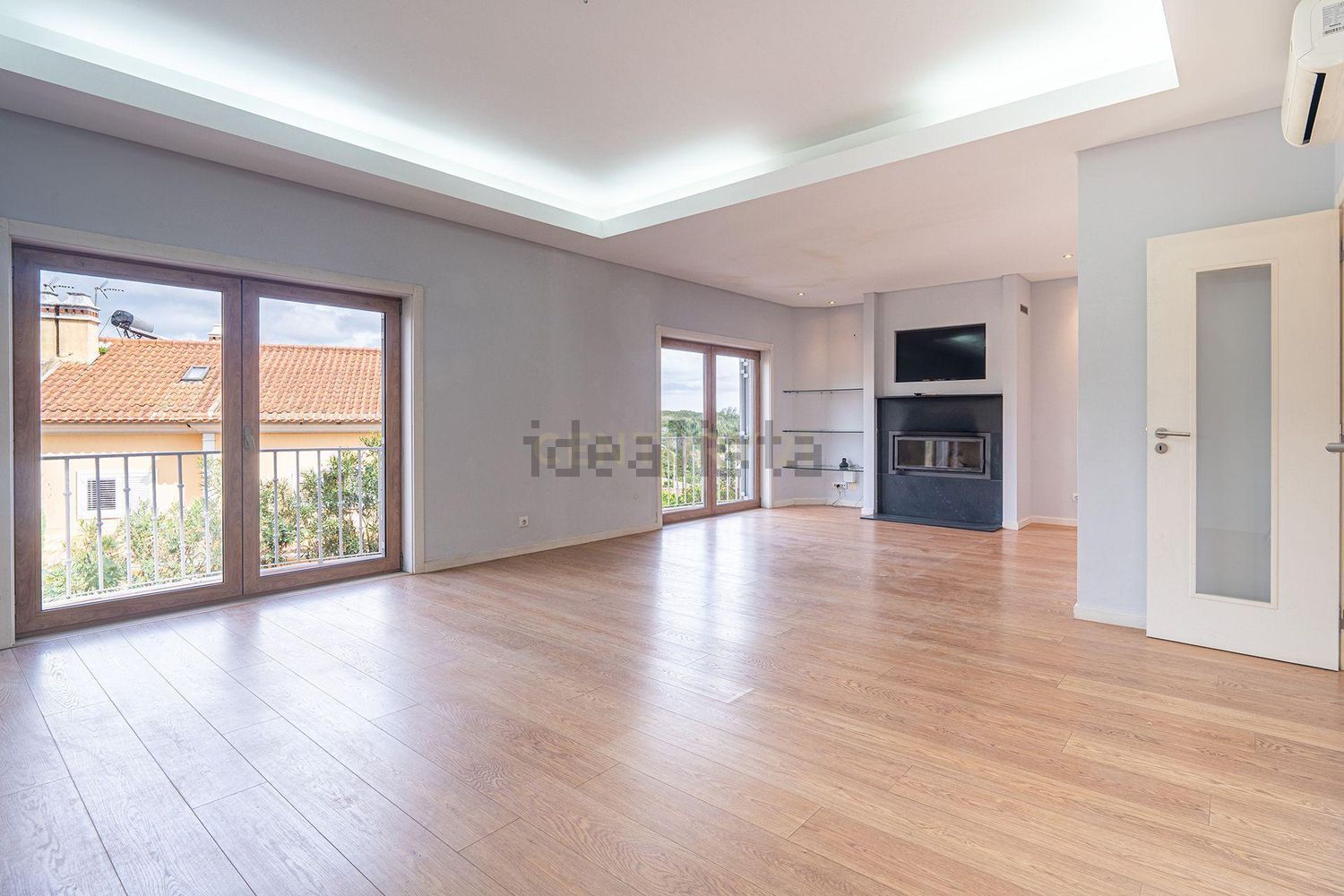 小楼房或独栋别墅出售在Rua Engenheiro José Caetano Salema Garção, 29 - 居住