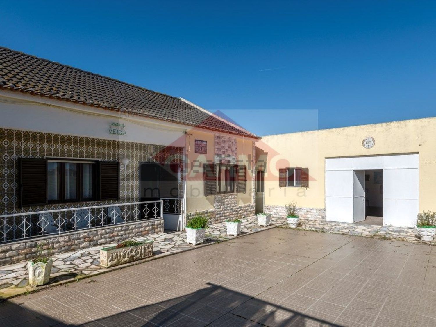 小楼房或独栋别墅出售在Atalaia e Alto Estanqueiro - Jardia - 外立面